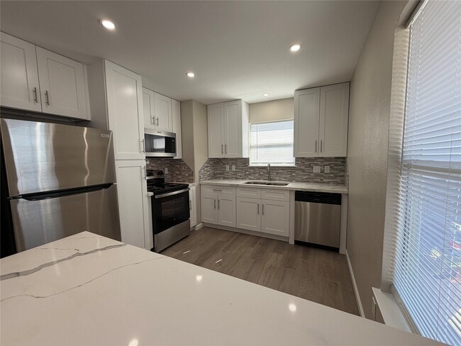 Building Photo - 3113 Arbor St