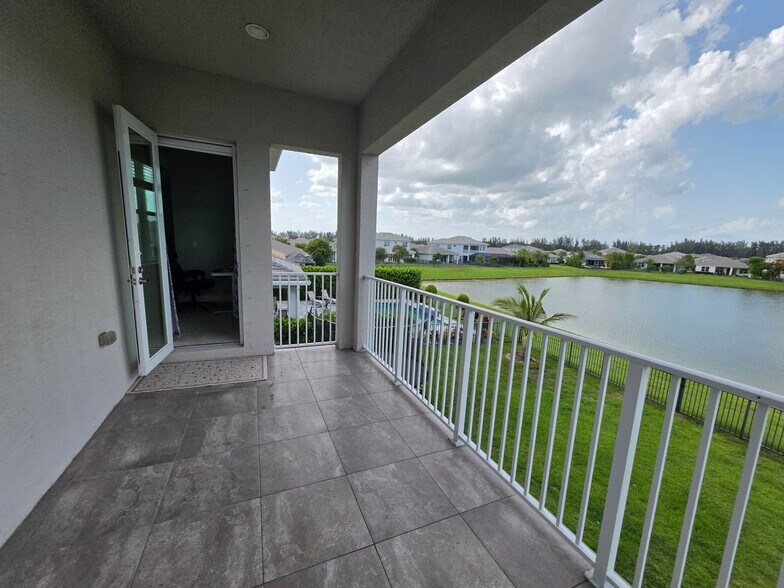 Building Photo - 16007 Whippoorwill Cir
