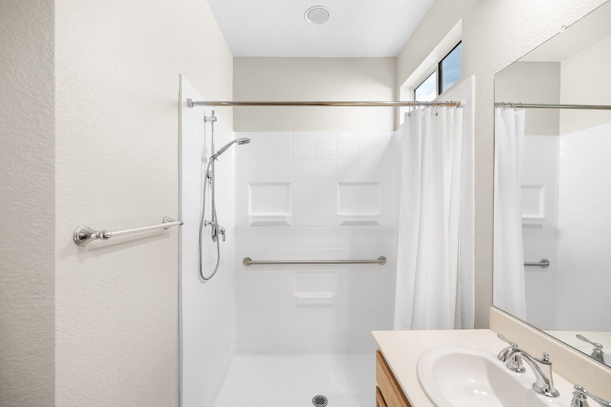 Building Photo - 40152 Valeriana Ct