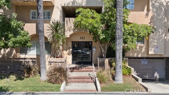 Building Photo - 333 W Alameda Ave