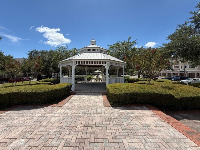 Building Photo - $1975 | 3-Bedroom 2-Bath Condo | Fully Ren...