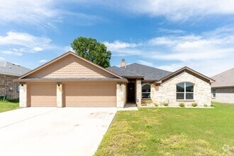 Building Photo - Monthly Lawn care included