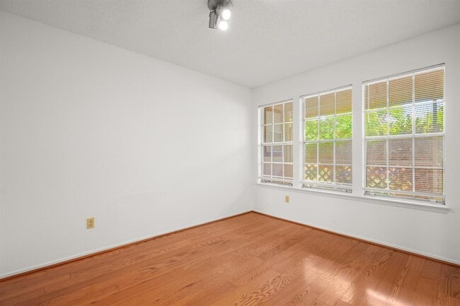Building Photo - 12701 Europa Ln