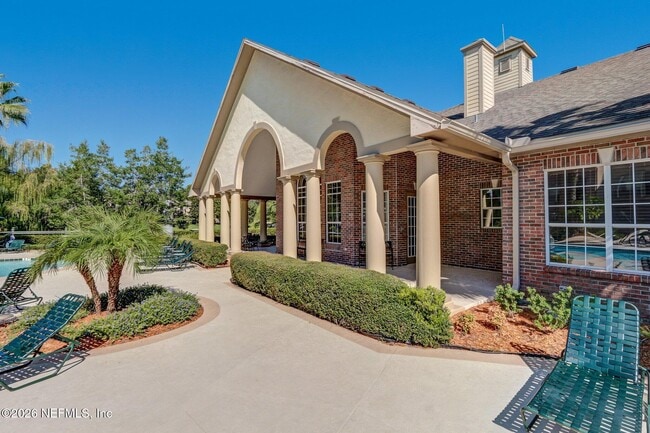 Building Photo - 7800 Point Meadows Dr