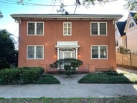 Building Photo - Live on Audubon Park! Top Floor Corner Unit!