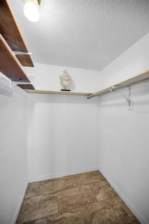 Building Photo - 1000 Crane Ct