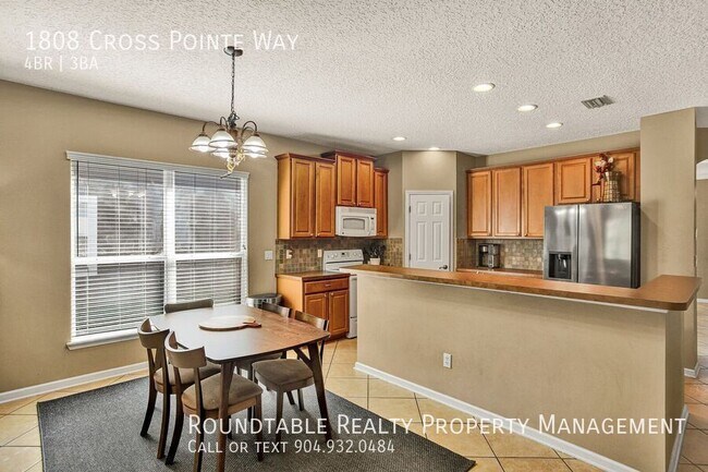 Building Photo - 1808 Cross Pointe Way
