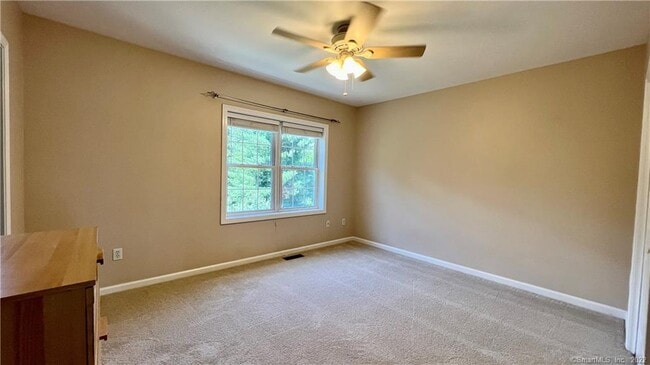 Building Photo - 3 Songbird Ln