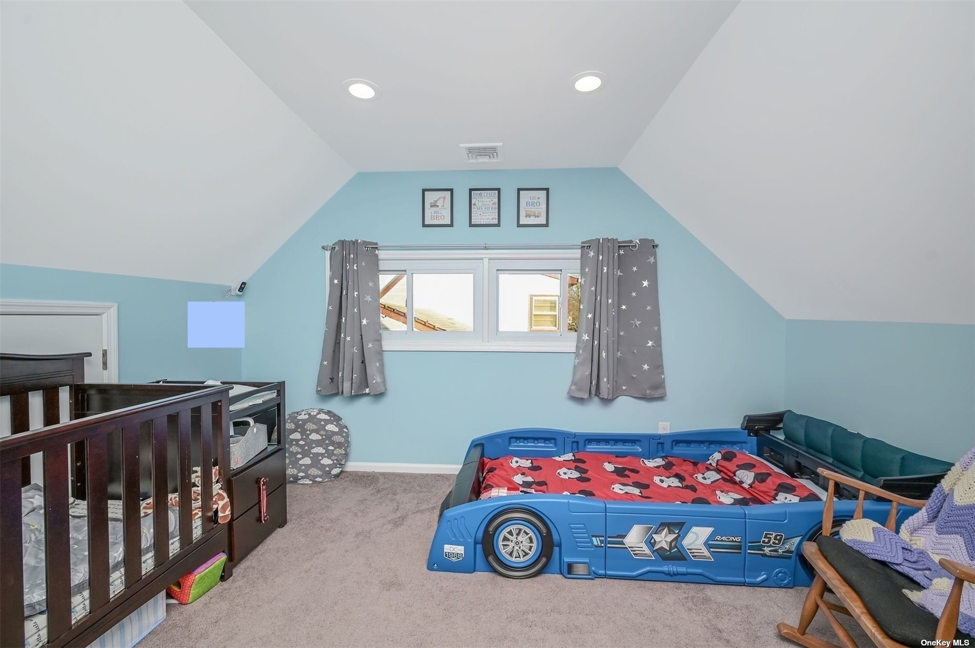 Building Photo - 11 Skylark Ln