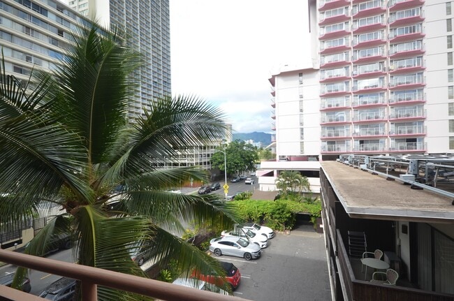 Building Photo - 417 Nohonani St