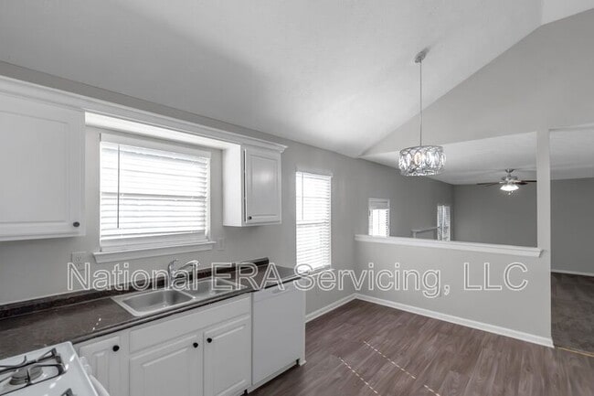 Building Photo - 481 Harvick Cir