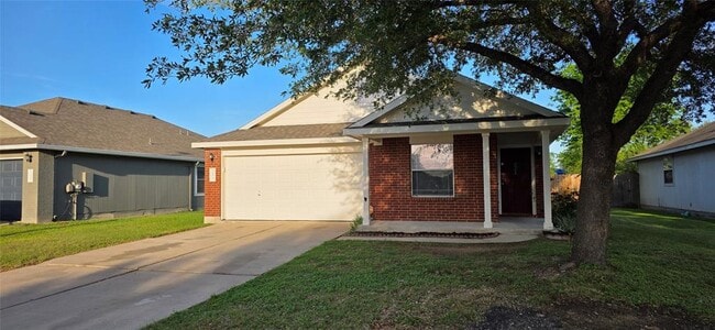 Building Photo - 204 Quail Hollow Dr