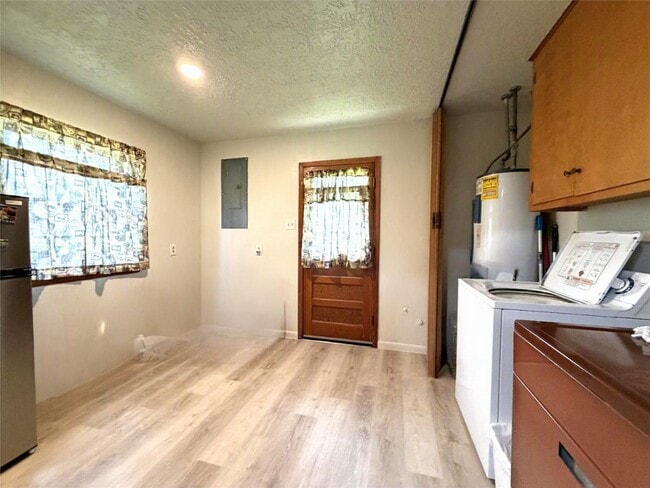 Building Photo - 2603 Brom-Bones Dr