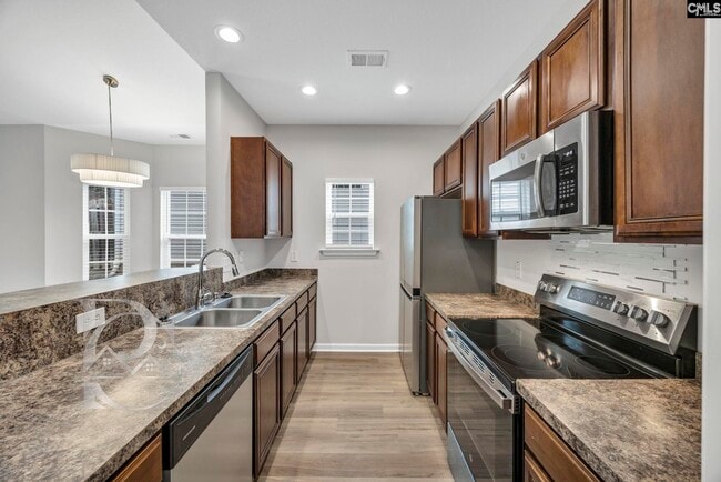 Building Photo - 151 Springhaven Dr