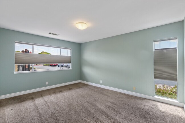 Building Photo - 3742 Mortensen Rd