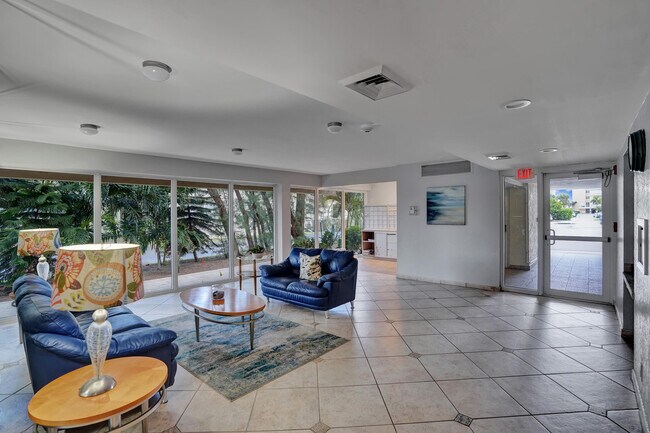 Building Photo - 3581 S Ocean Blvd