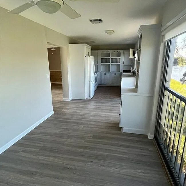 Building Photo - 6824 Sandtrap Dr N