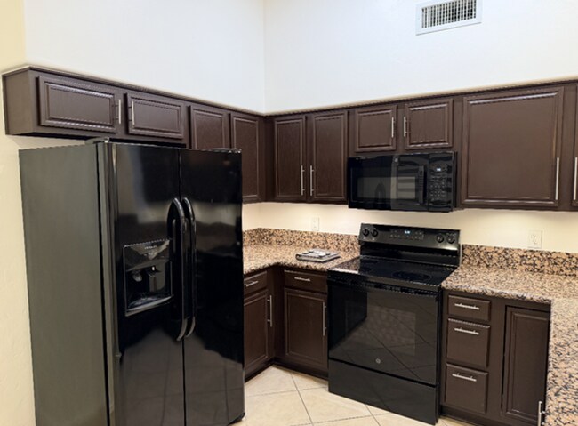 Building Photo - Gated community near Sabino Canyon/Tangue Verde