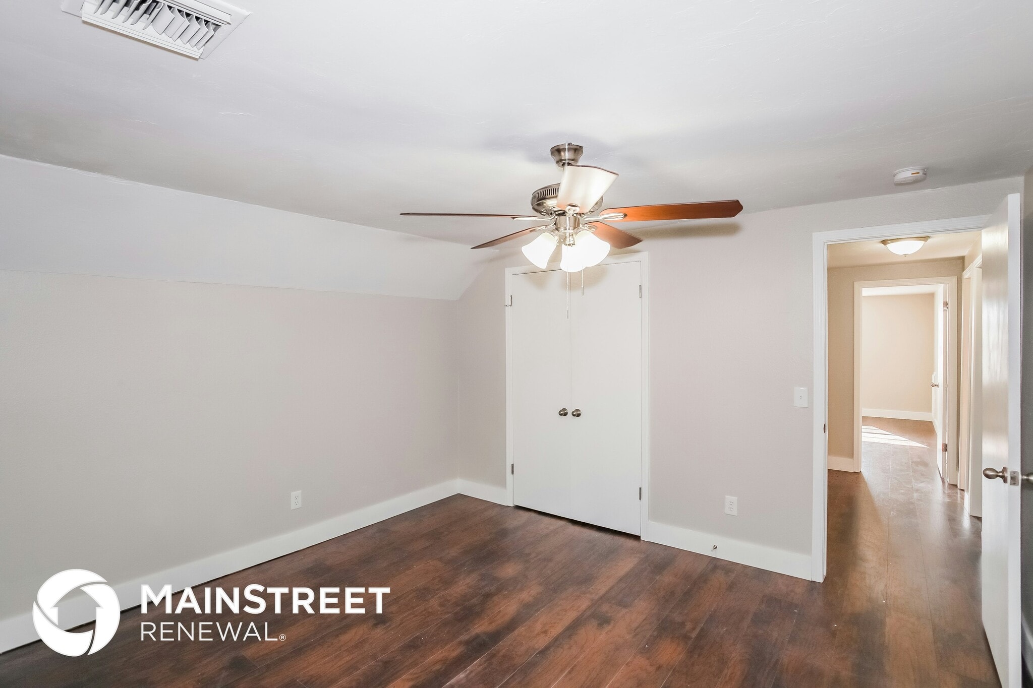 Building Photo - 445 Larkspur Ct