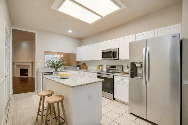 Building Photo - 18422 Auburn Woods Dr