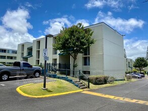 Building Photo - 95-21 Kuahelani Ave