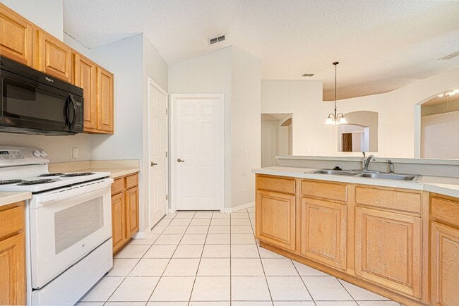 Building Photo - Beautiful Home in Ormond Beach