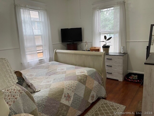 Building Photo - 118-120 Sutton Ave