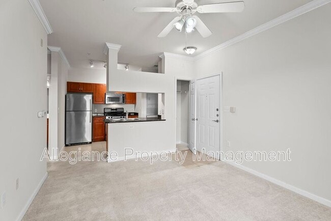 Building Photo - 12929 Centre Park Cir