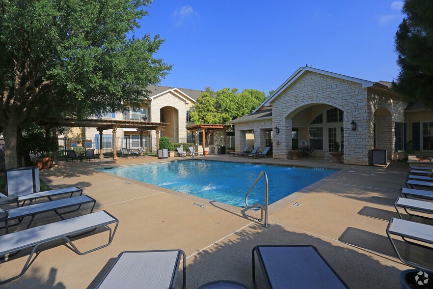 Springfield Apartments 902 Milwaukee Ave Lubbock TX 79416 Apartment Finder