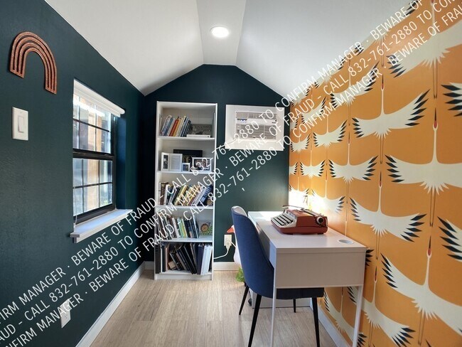 Building Photo - 645 Thompson Dr
