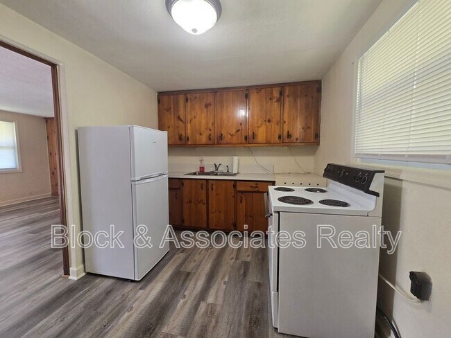 Building Photo - 506 Eden Terrace