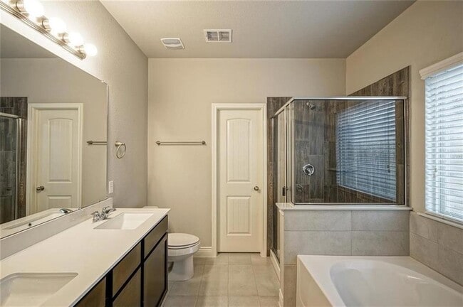 Building Photo - 501 Nautical Lp