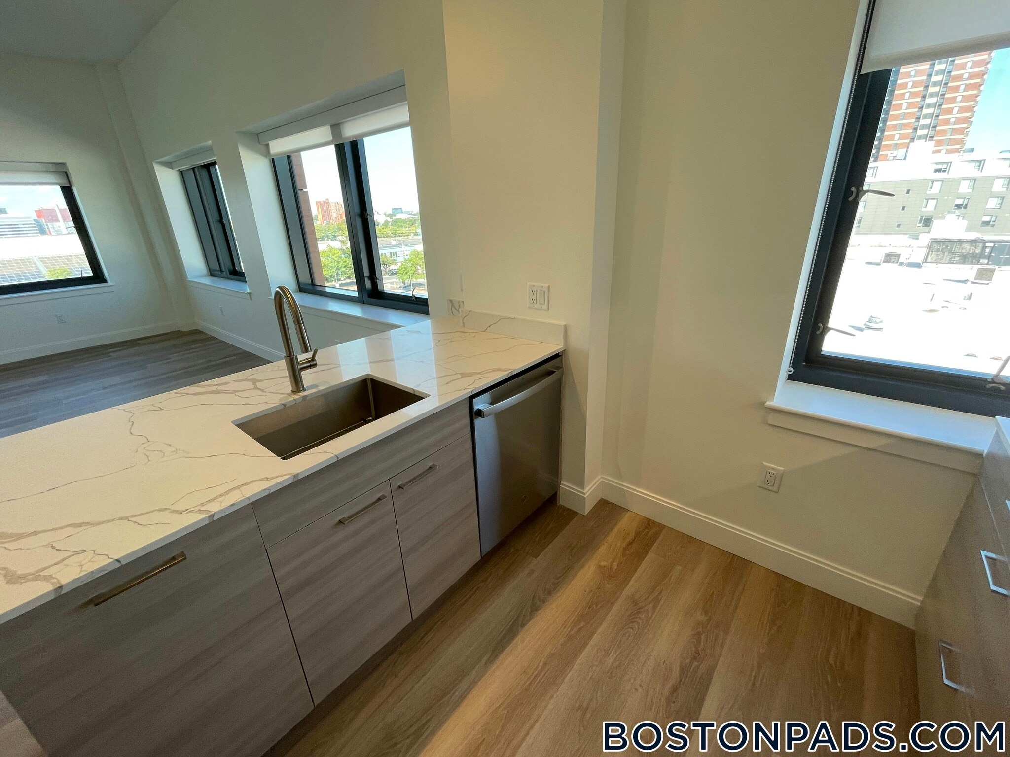 Building Photo - 1079 Commonwealth Ave