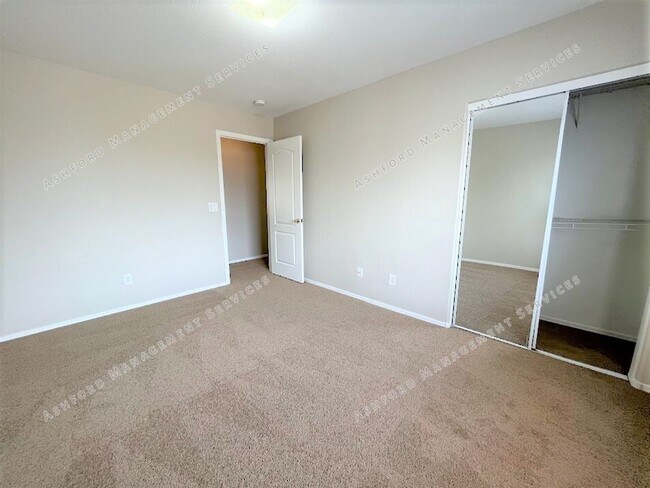 Building Photo - 2417 S 90th Glen