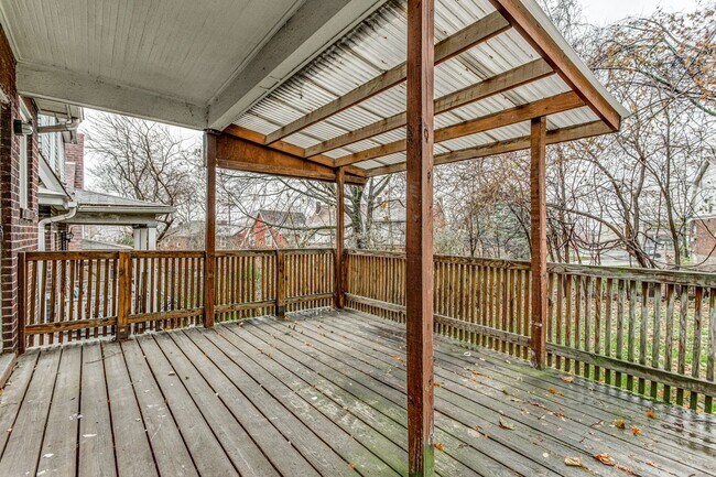 Building Photo - Renovated 3 Bed, 1 Bath Home in Swissvale - Covered Porch, Large Backyard - Available Now!