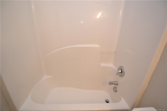 Building Photo - 1428 Cricket Ridge Dr