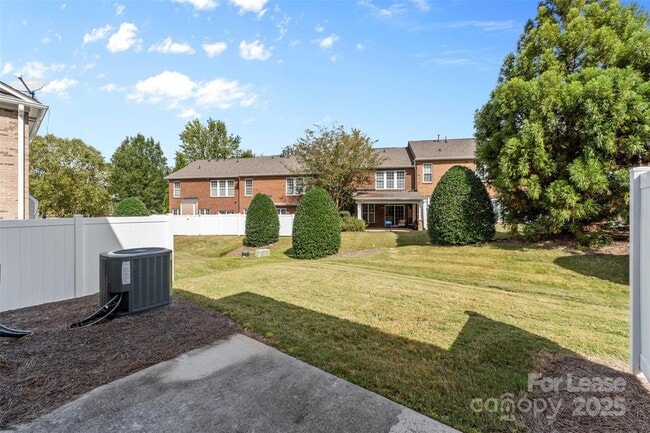 Building Photo - 15627 Canmore Street