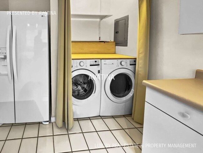 Building Photo - 236 Kalama St