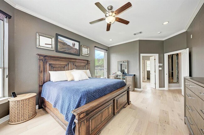 Building Photo - 545 Tom Sawyer Rd