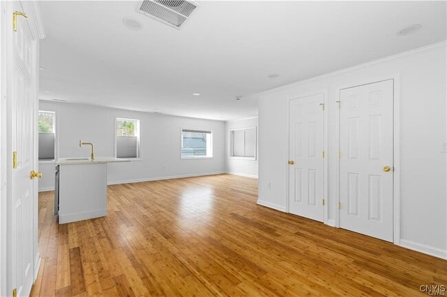 Building Photo - 238 Oriskany Blvd