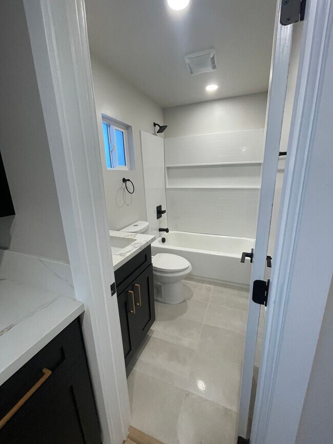 Building Photo - 3363 A St