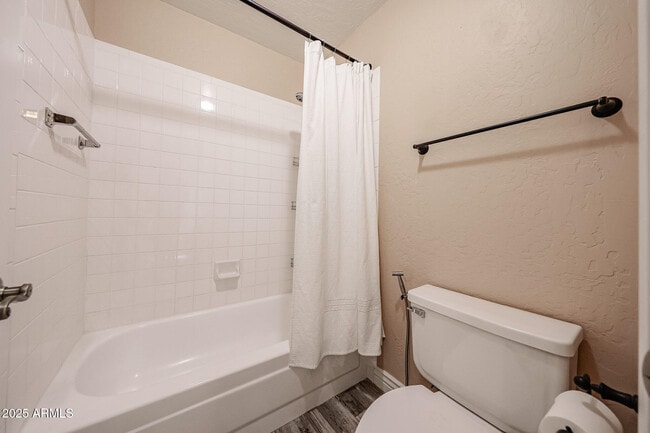 Building Photo - 8963 E Floriade Dr