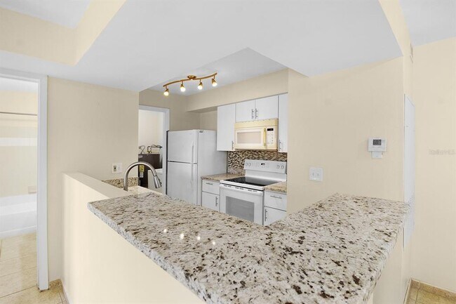 Building Photo - 3036 Parkway Blvd