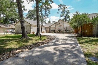 Building Photo - 19522 Dianeshire Dr