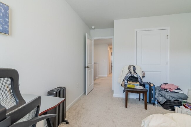 Building Photo - Like New Home in Grovetown