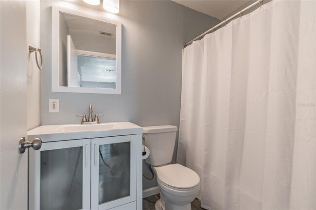 Building Photo - 3611 Anderson Ave