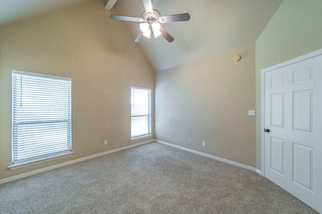 Building Photo - 190 Deer Creek Dr