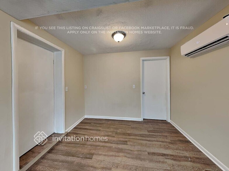 Building Photo - 7944 Stallion Dr