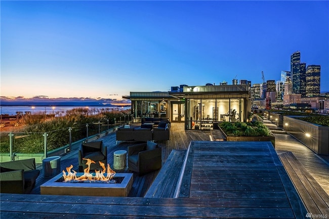 Building Photo - Gridiron - New Waterfront Condo - Downtown!! 2bed/2bath