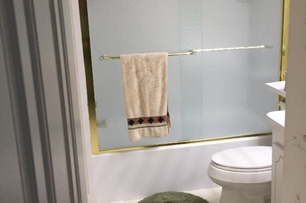 Bathroom - 4750 Cove Cir